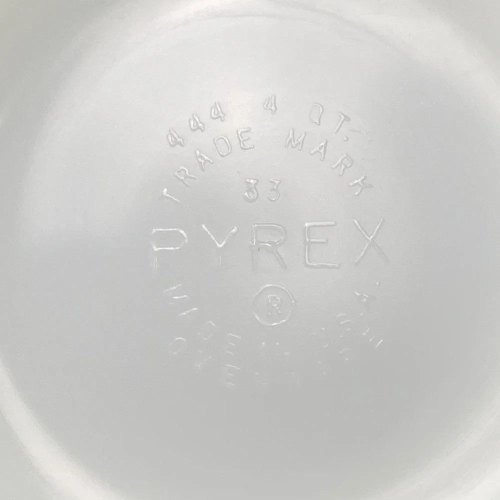 Vintage Pyrex Town & Country Cinderella 444 Mixing Bowl 4 Quart‎ Brown Orange